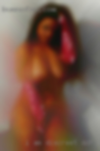 I am discreet, DDF, clean and wife waxed.