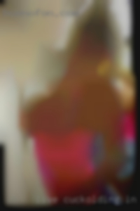 Live cuckolding in Reseda and open to adventures.