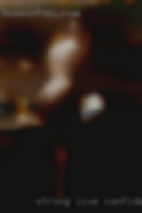 Strong live confident swingers sexual person from Warrensburg Missouri.